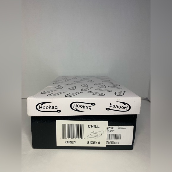 Hooked Chill Slippers Womens Size 5 - Picture 8 of 9